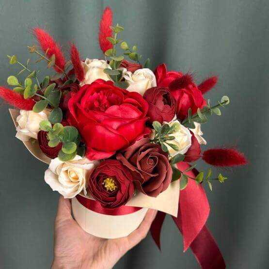 Красное облако. Букет из мыла