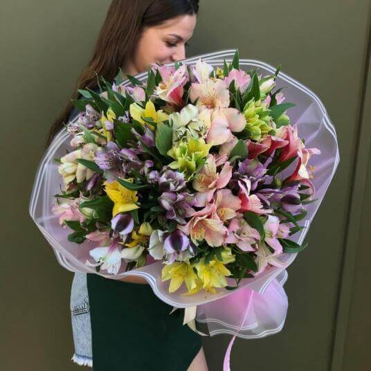 Микс альстромерии