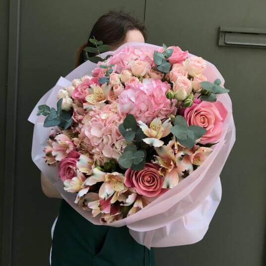 Нежные объятия