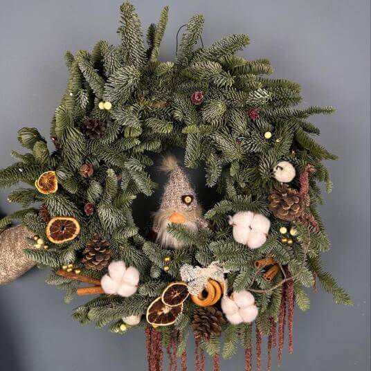 Венок  «В гостях у гнома»