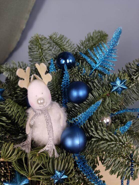 Новогодняя композиция "Синий, синий иней"