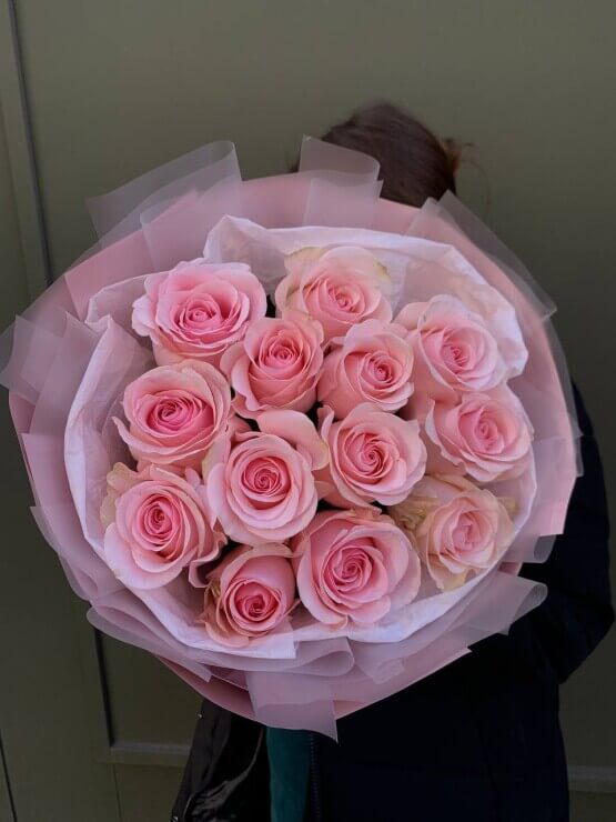 Моно розовых роз