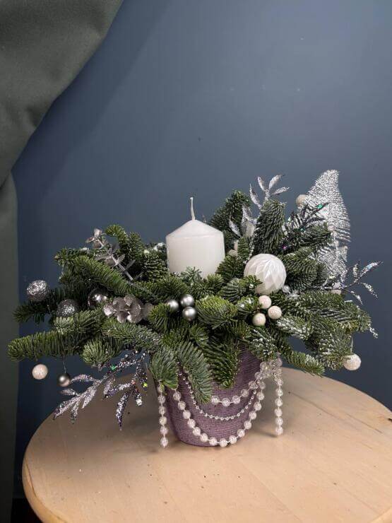 «Зимняя сказка: композиция с нобилисом и свечой»