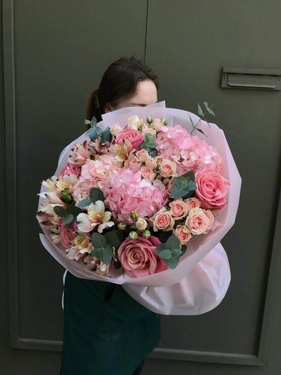 Нежные объятия