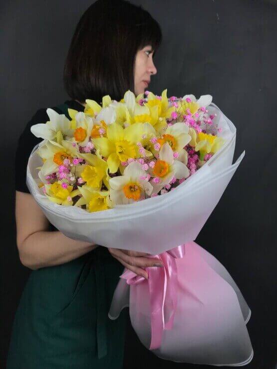 Облачко нарциссов