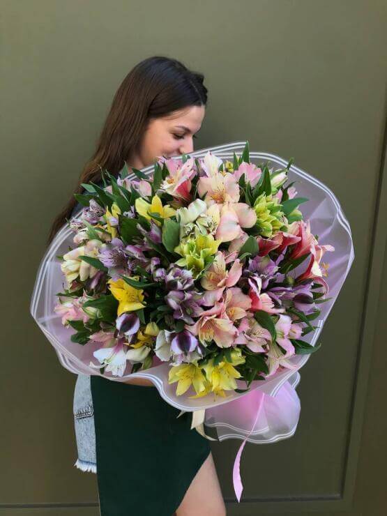 Микс альстромерии