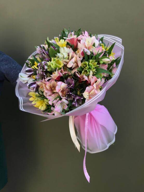 Микс альстромерии