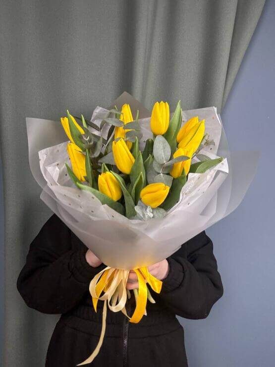 Желтый тюльпан