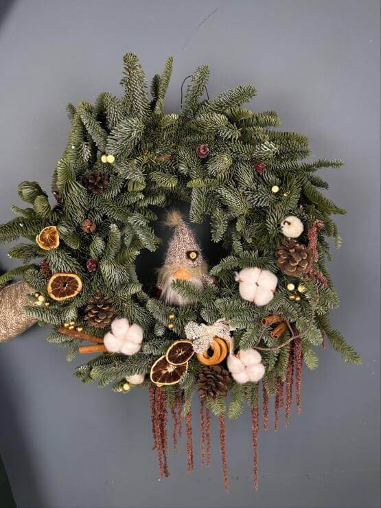 Венок  «В гостях у гнома»