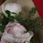 7 розовых пионов с эвкалиптом