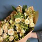 «Фисташковый» Сборный букет из альстромерий, роз и гипсофилы