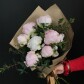 7 розовых пионов с эвкалиптом