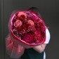 "Багровый закат" букет из роз импортных и местных с кермеком и альстромерией