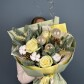 Букет из цветов и нобилиса "Брызги шампанского"